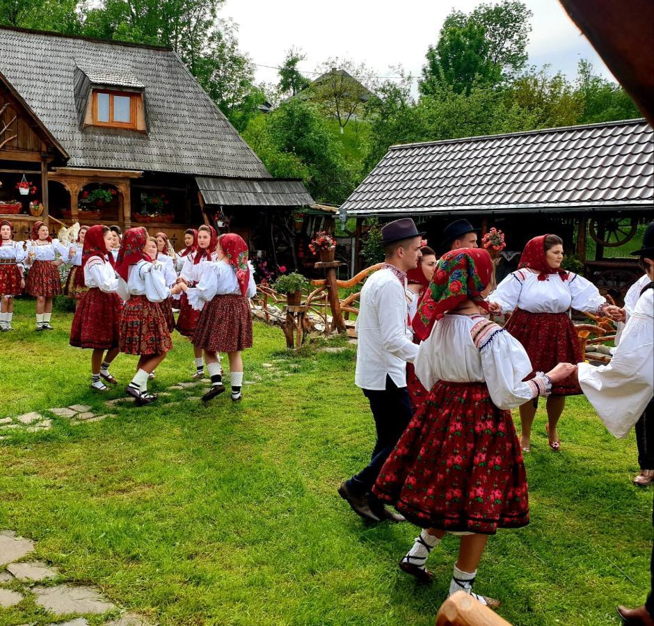 Pensiunea Rustic Oncesti Εξωτερικό φωτογραφία
