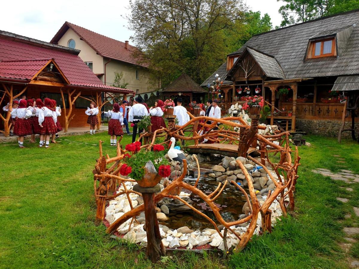 Pensiunea Rustic Oncesti Εξωτερικό φωτογραφία